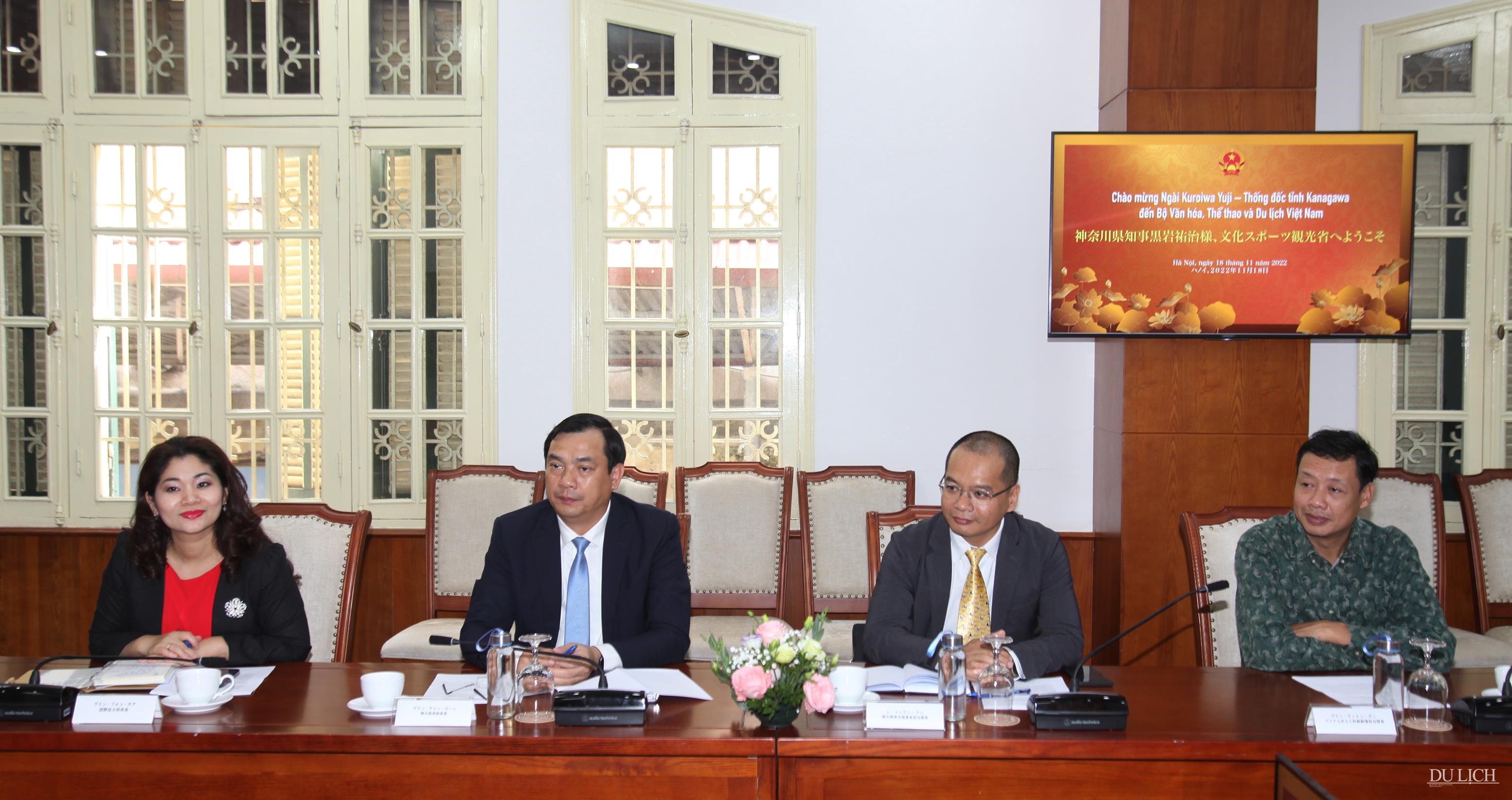 Tổng cục trưởng TCDL Nguyễn Trùng Khánh dự buổi tiếp